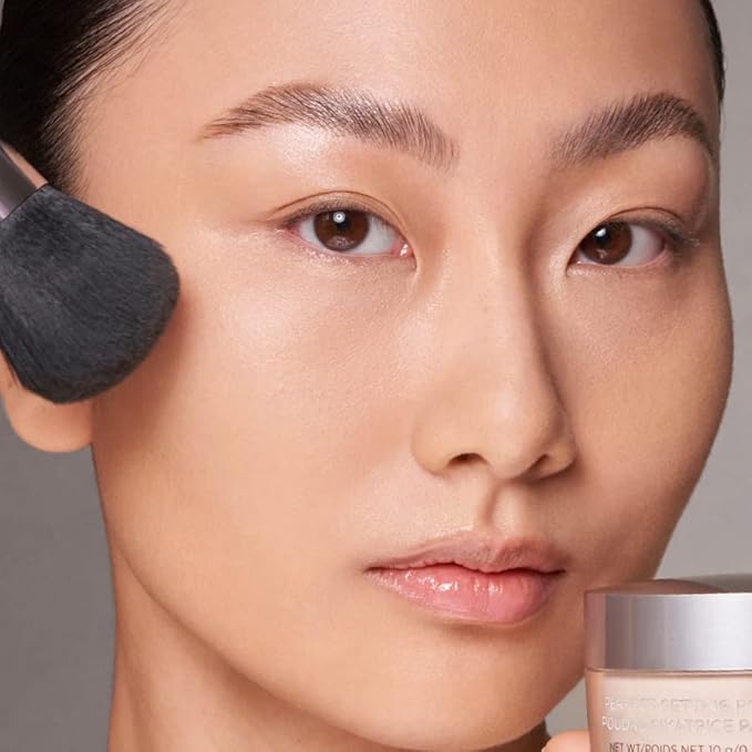 COVER FX Perfect Setting Powder - Shade Light - Loose Makeup Finishing Powder - Mattify Skin and Lock in Makeup - Blurs Fine Lines - Full Size-BrightBean Baby