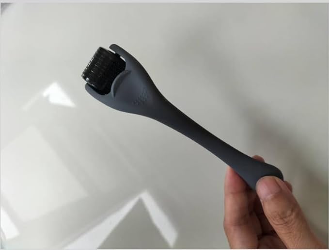 ROSELYNBOUTIQUE Derma Roller for Hair Beard Facial Skin Face 540 Microneedles At-Home Beauty Instrument White Holiday Gift for Men Women-BrightBean Baby