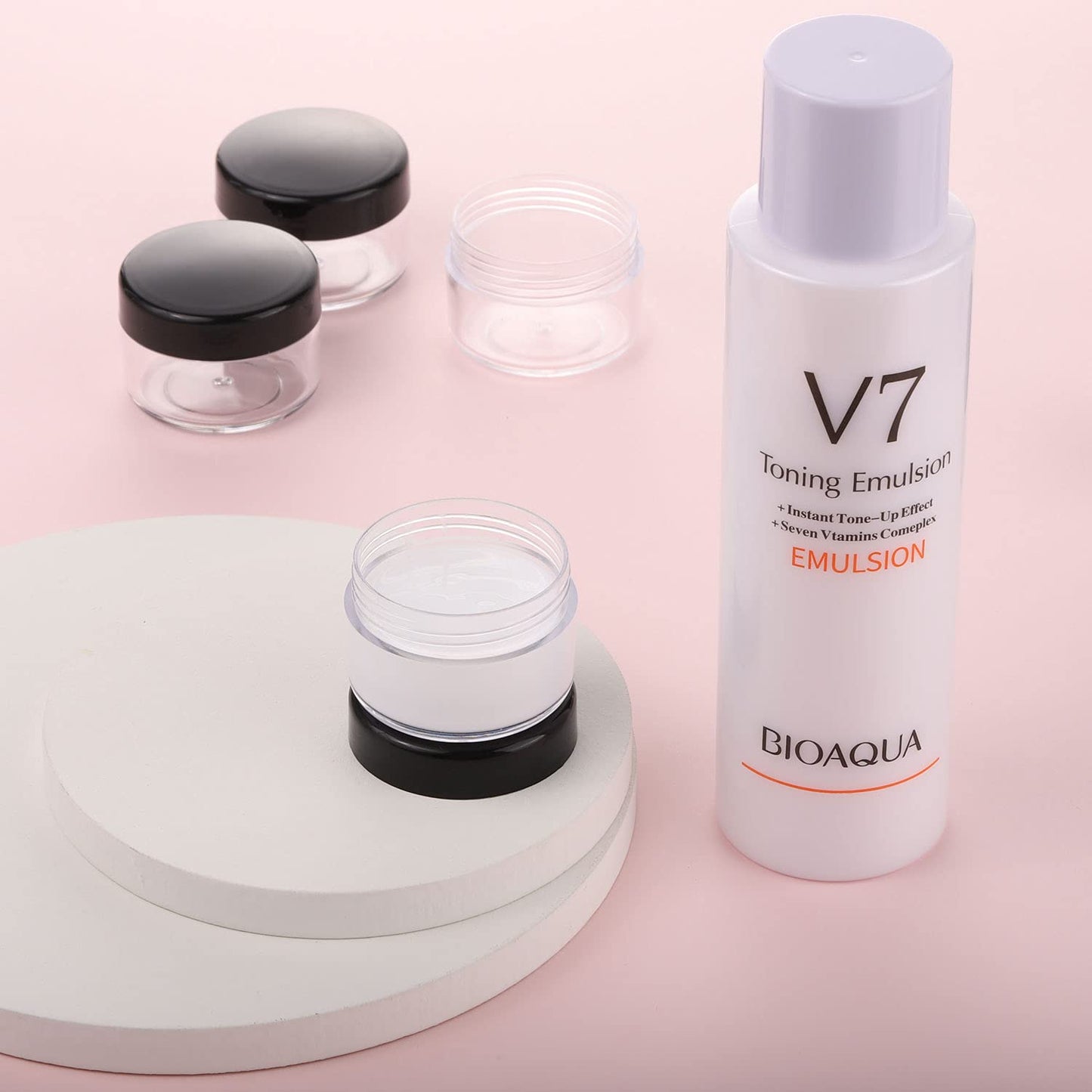 Refillable Cosmetic Sample Jars - 100 Pack 15g (0.5oz) Black Small Travel Containers with Lids + 10 Mini Makeup Spatulas - BPA Free-BrightBean Baby