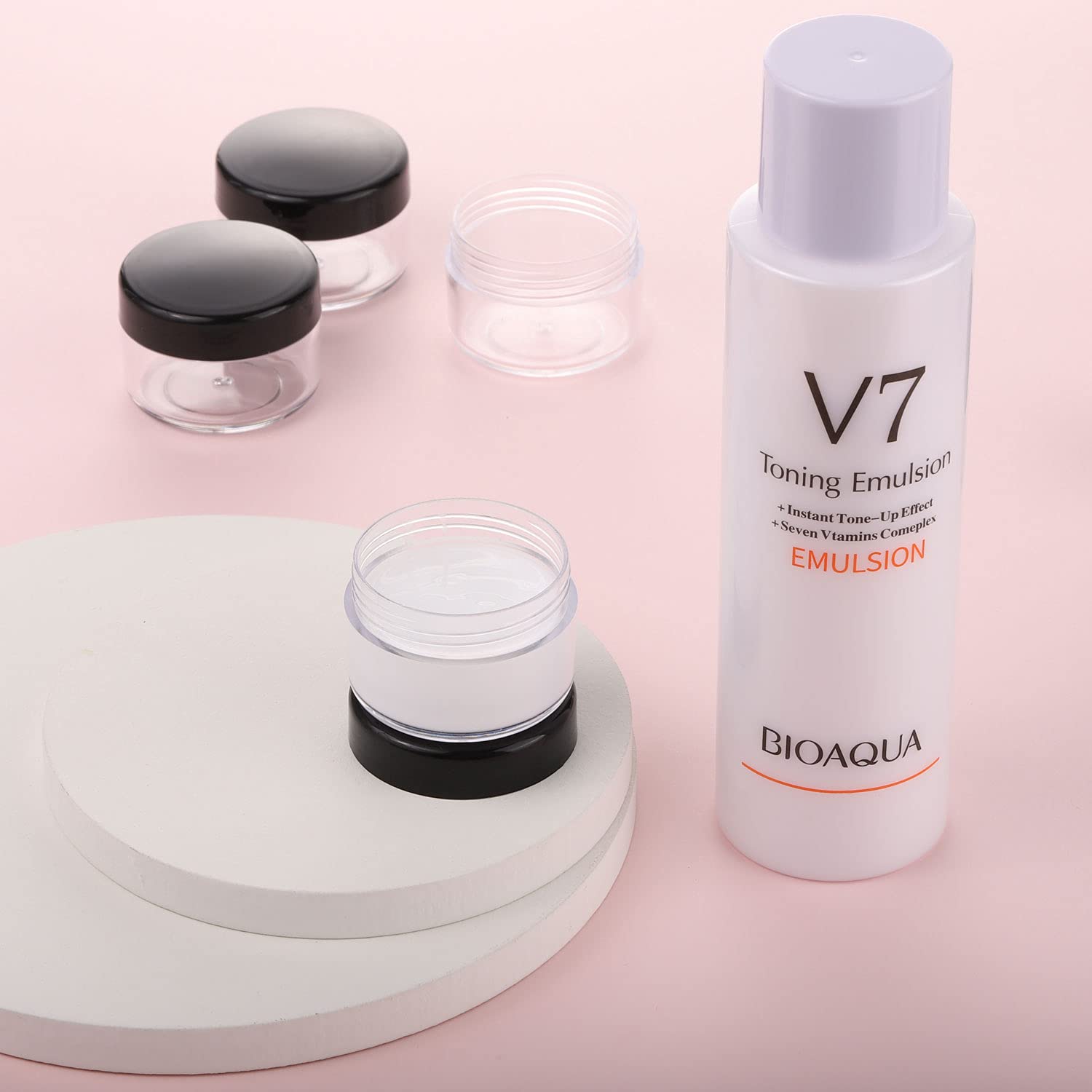 Refillable Cosmetic Sample Jars - 100 Pack 15g (0.5oz) Black Small Travel Containers with Lids + 10 Mini Makeup Spatulas - BPA Free-BrightBean Baby