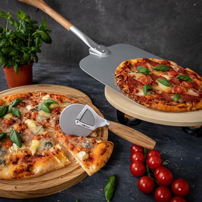 Boska Stainless Steel Pizza Cutter - Oslo Multifunctional Pizza Wheel Cutter - Handheld Food Slicer - Silver Non-Stick Roller - For Kitchen Cooking