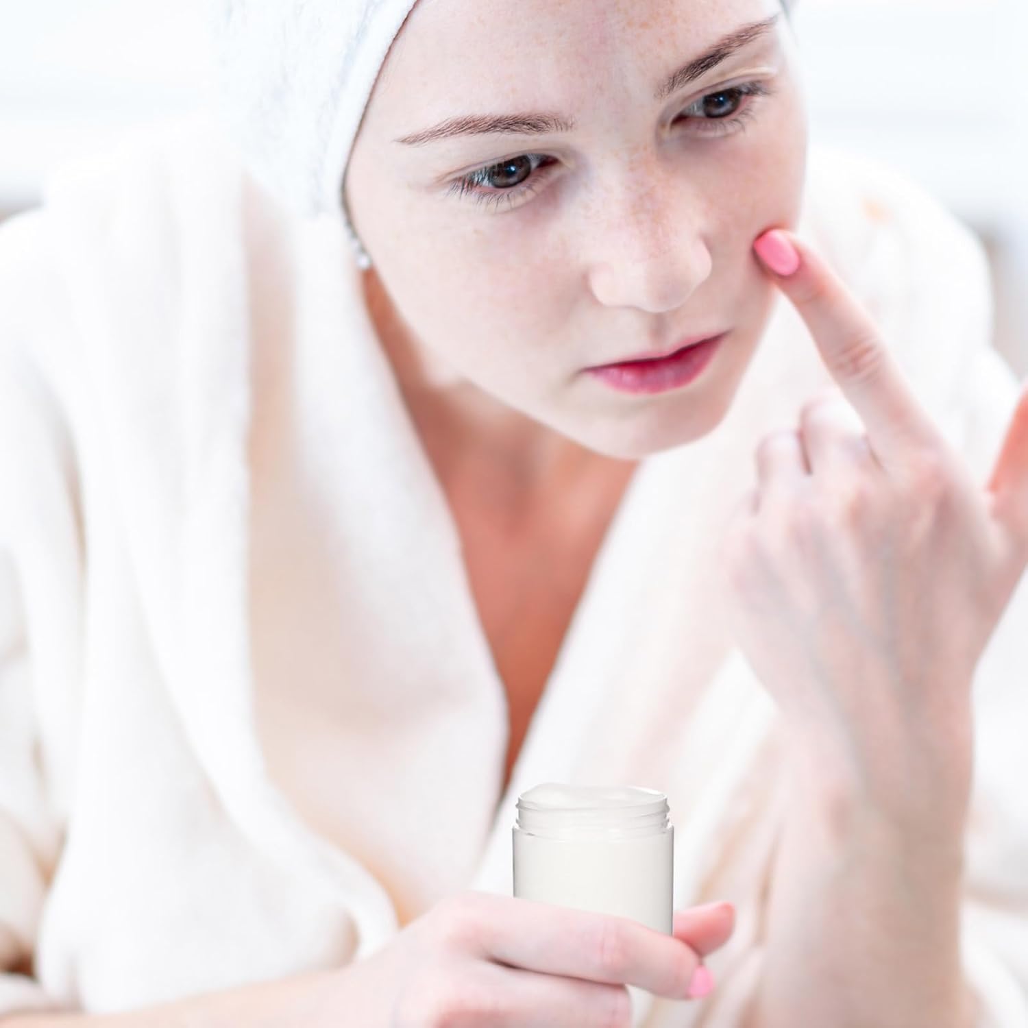 SATINIOR 100 Pcs Plastic Jars with Lids Small Containers Lids Wide Mouth Small Plastic Containers for Lotion Cream Rhinestones Body Butters Travel Storage(10 oz,Black)-BrightBean Baby