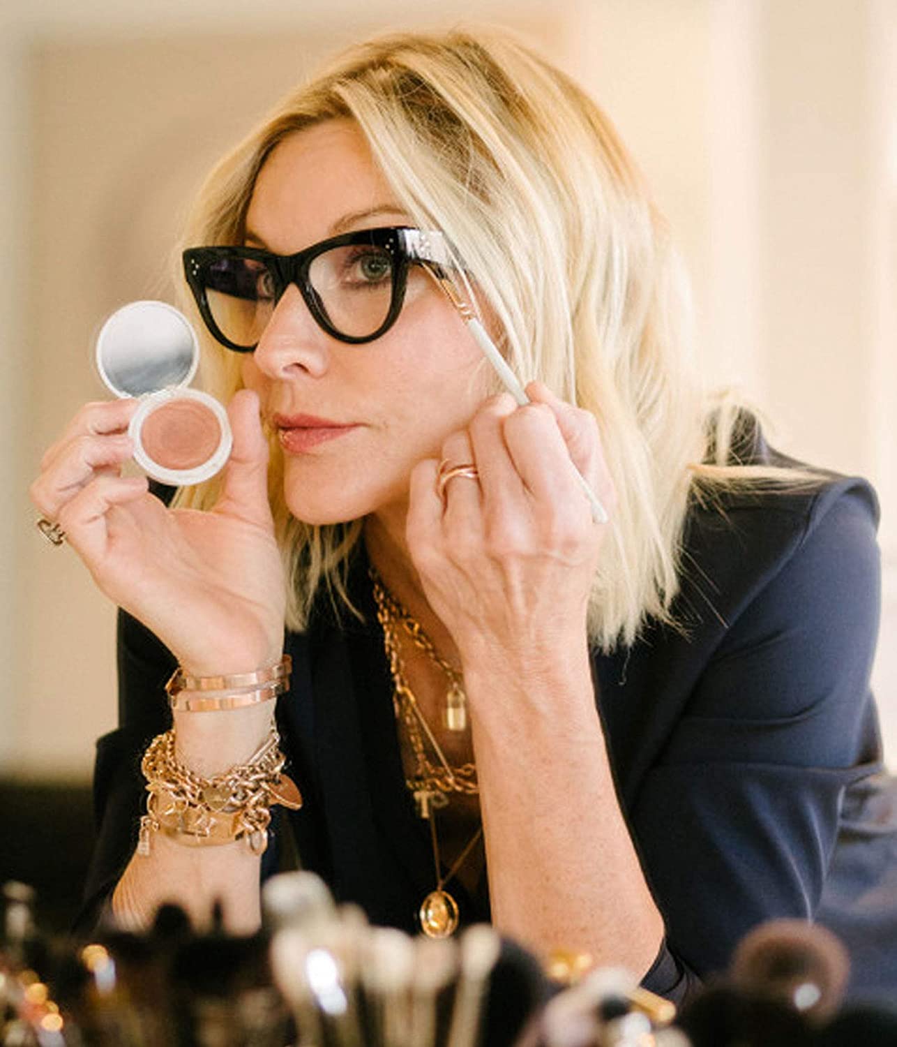 Jillian Dempsey Mini Fan Eye Makeup Brush: All in One Eyeshadow Makeup Brush: Multi-Functional Synthetic Vegan Eye Shadow Brush-BrightBean Baby