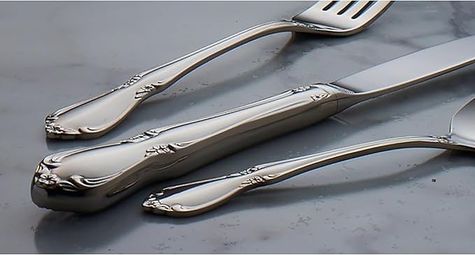 Oneida Silverware, Chateau Fine Flatware Dinner Spoons, Service For 4, Dishwasher Safe, 18/10 Stainless Steel, Rust Resistant, Home and Kitchen Utensils, Dinner Spoon (Silver, 4 Piece)