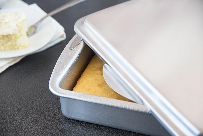 Doughmakers 9" x 13" Cake Lid for Doughmakers Cake Pan