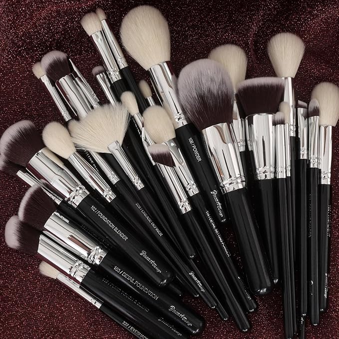 Pro makeup Artist Brushes Set 32Pcs Luxury Goat Hair Horse hair Makeup Brush Set eye and face brushes for every possibility By Bueart Design-BrightBean Baby