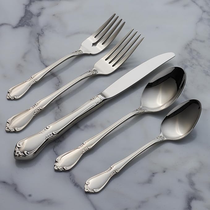 Oneida Silverware, Chateau Fine Flatware Dinner Spoons, Service For 4, Dishwasher Safe, 18/10 Stainless Steel, Rust Resistant, Home and Kitchen Utensils, Dinner Spoon (Silver, 4 Piece)