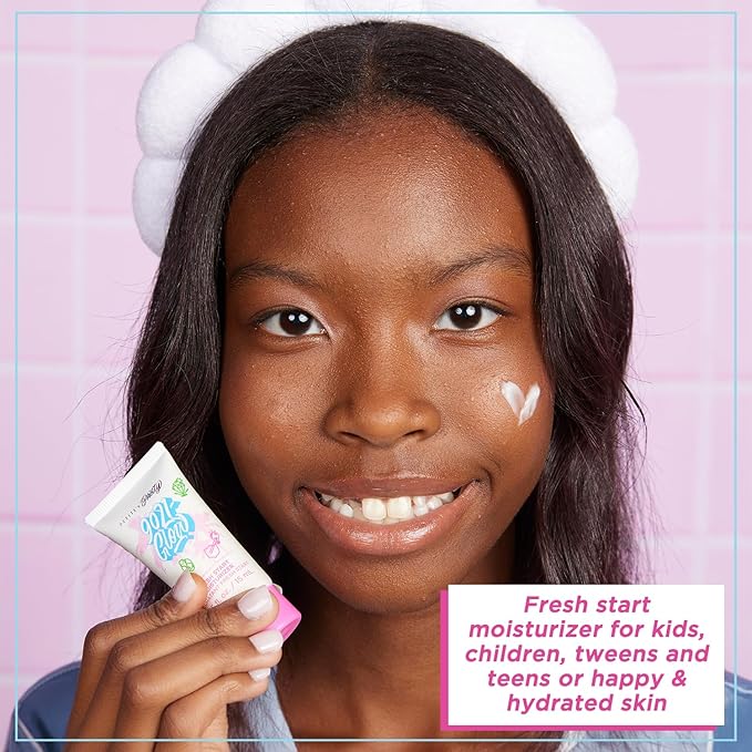 Petite ’N Pretty Sporty Set for Kids, Teens and Tweens - Skin Care Kit of Cleanser,Moisturizer, 50 pcs of Oil Blotting Sheets, and Natural Deodorant - Travel Essentials for Fresh & Glowing Skin-BrightBean Baby