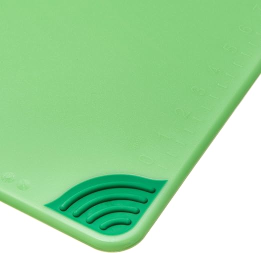 San Jamar Saf-T-Grip Plastic Cutting Board with Safety Hook, 15" x 20" x 0.5", Green
