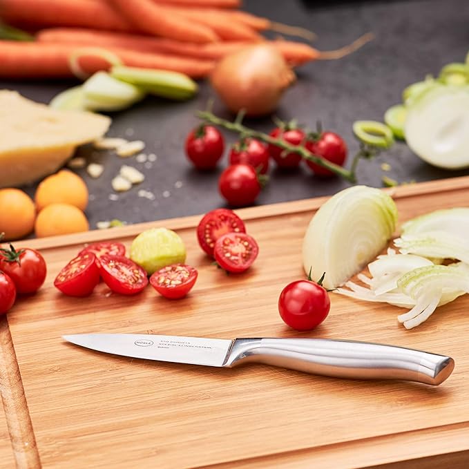 Rösle Basics Line Bamboo Cutting Board with Drip Channel, 15in x 10in