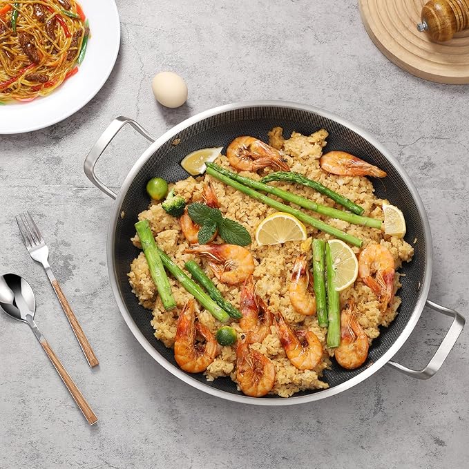 DELARLO 13" Tri-Ply Stainless Steel Nonstick Paella Pan with Lid