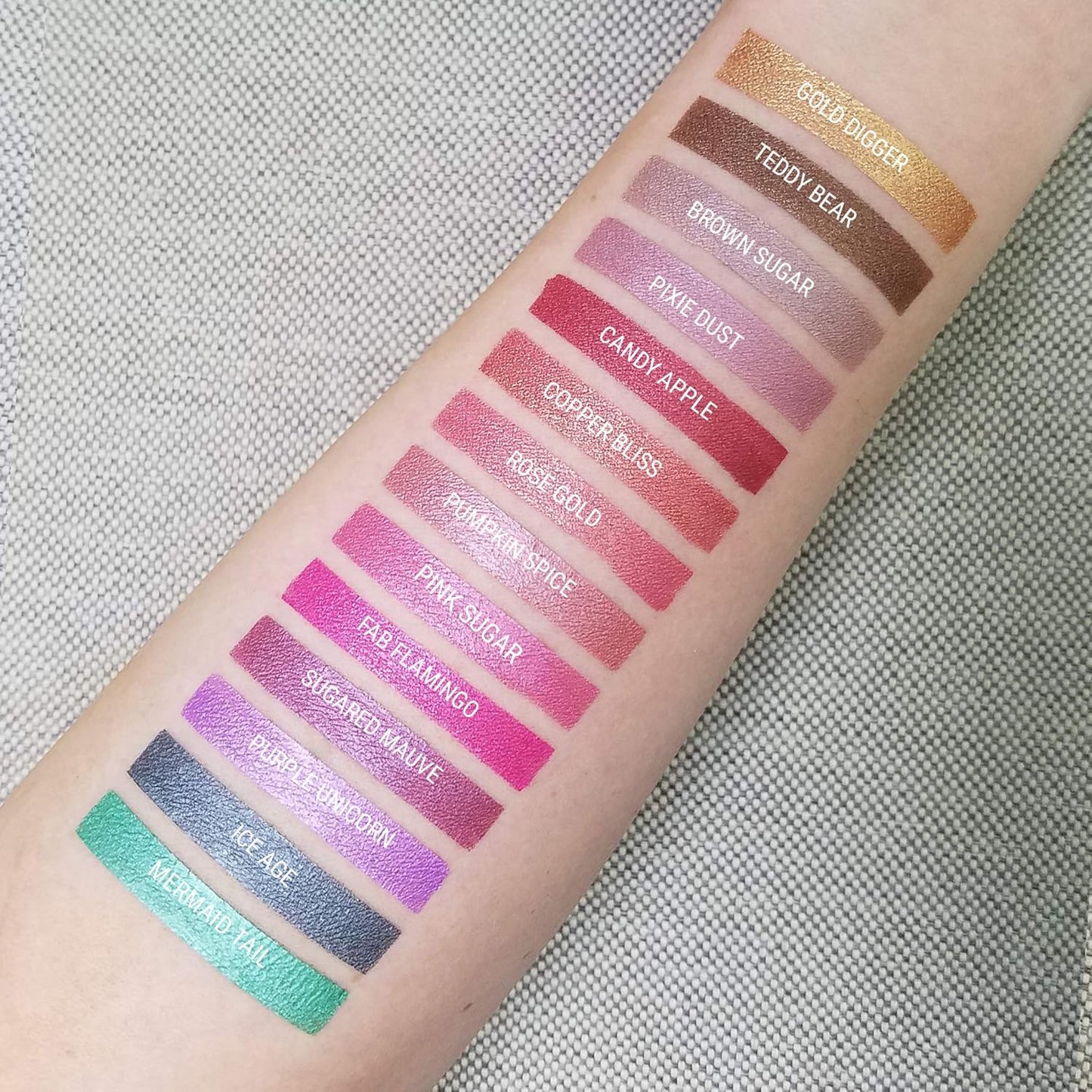 Aromi Metallic Liquid Lipstick | Long-lasting, Smear, Smudge, + Transfer Proof, Waterproof, Light, Baby Pink Lip Color with Shimmery Finish, Paraben + Phthalate Free (Pink Sugar)-BrightBean Baby